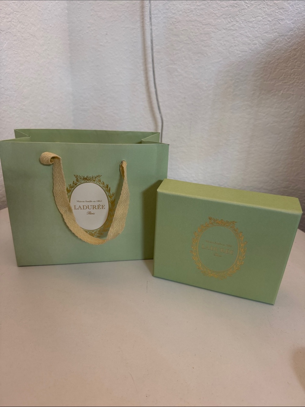 Laduree Gift Bag and Box Set in Pistachio Green